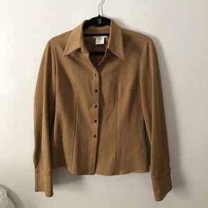 Tan Vertigo button-up blouse! Size medium.